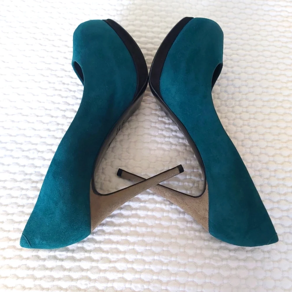 Giuseppe Zanotti Suede Platform Pumps - Picture 13 of 15